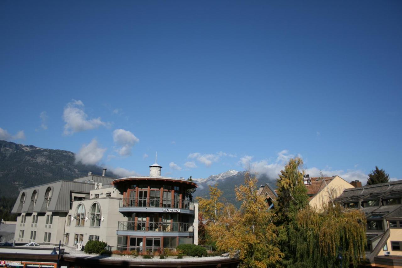 Gibbons Life Accommodations Whistler Exterior photo